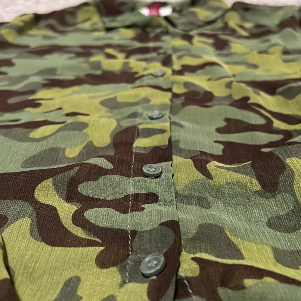 Army Color Blouse - Picture 3 of 3